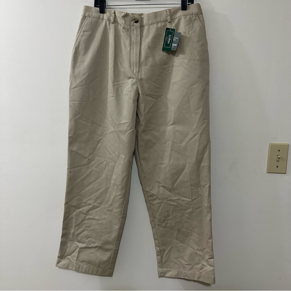 L.L. Bean Bayside Twill Original Fit Women’s Sz 18 Petite Khaki Wrinkle Free New